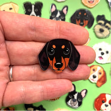 Load image into Gallery viewer, Dachshund Smyle-Pin