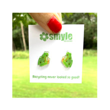 Load image into Gallery viewer, Green Tree Frog Studs