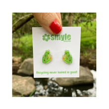 Load image into Gallery viewer, Green Tree Frog Studs