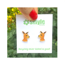 Load image into Gallery viewer, Kangaroo Studs