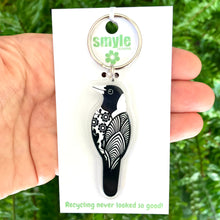 Load image into Gallery viewer, Australian Magpie Keyring