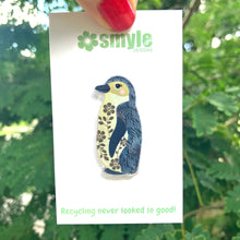 Load image into Gallery viewer, Little Penguin Pin