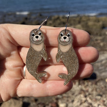 Load image into Gallery viewer, Seal Earrings