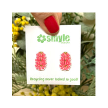 Load image into Gallery viewer, Common Heath Studs - Floral emblem of Victoria
